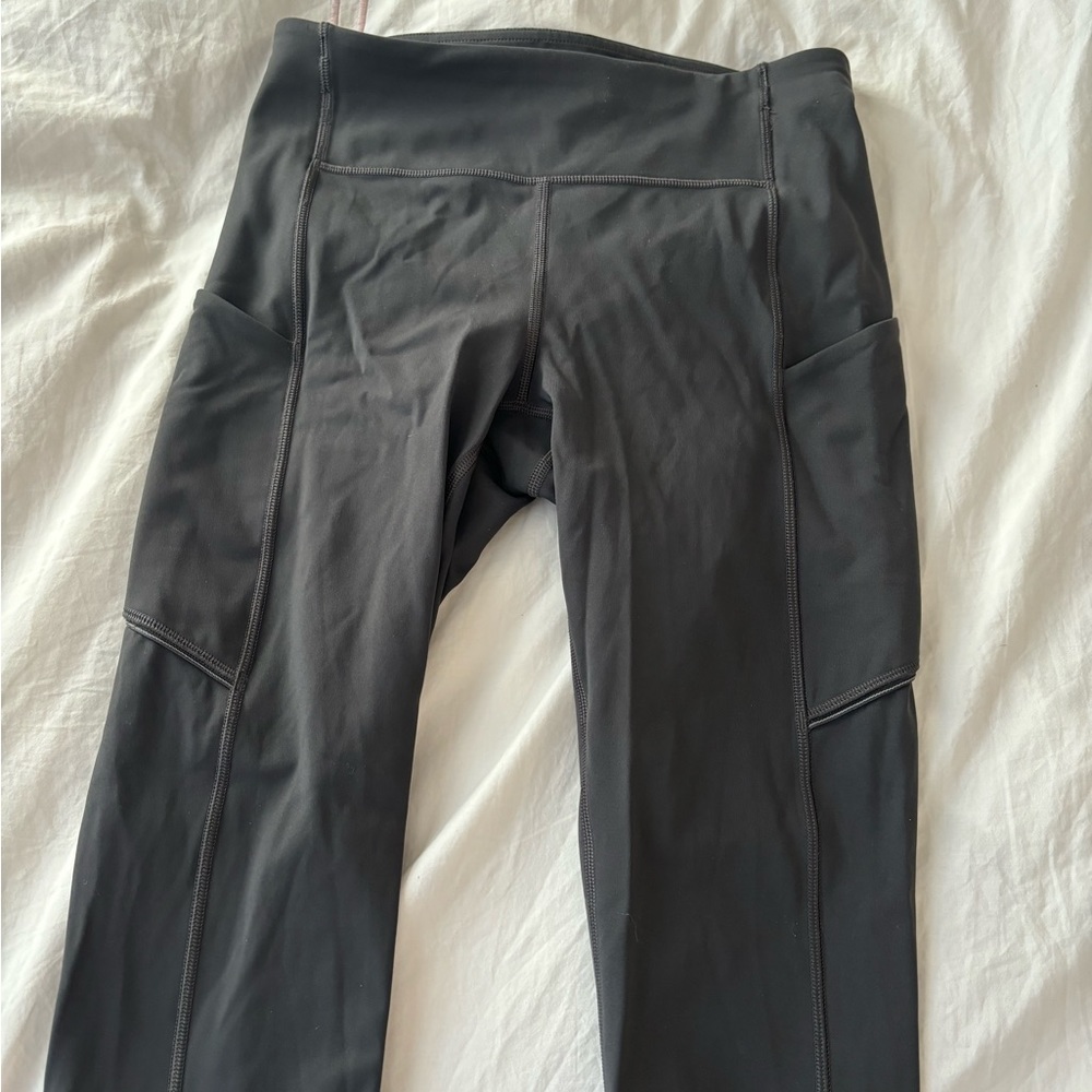 New Lululemon leggings size 4 in olive!